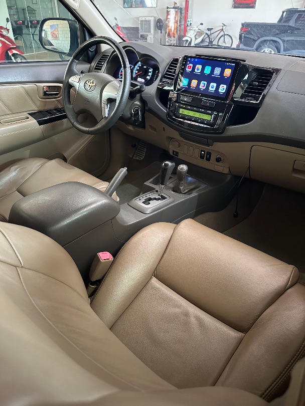 Toyota HILUX SW4 SRV 4X4 2012/2013 — foto 7
