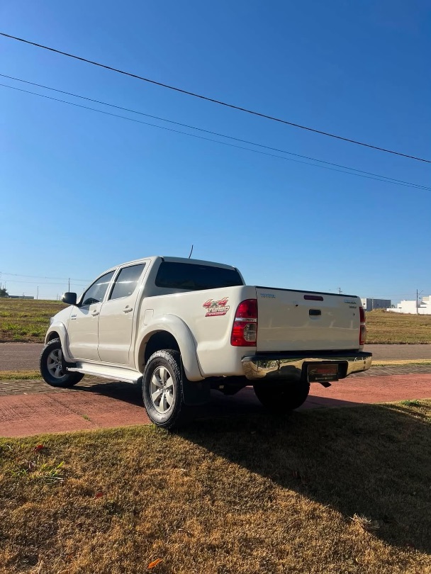Toyota HILUX CD CD4X4 SRV 2012/2013 — foto 2