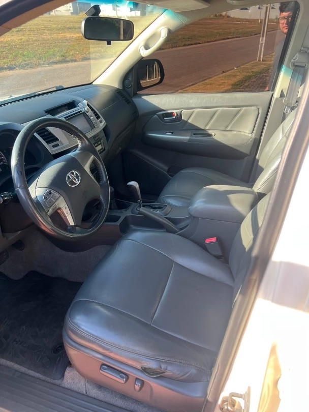 Toyota HILUX CD CD4X4 SRV 2012/2013 — foto 7