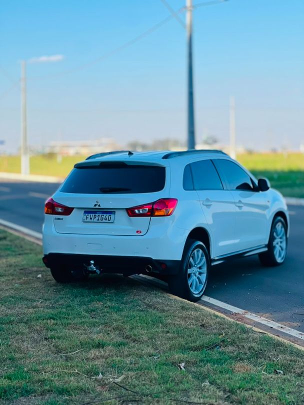 Mitsubishi ASX 2.0 CVT 2014/2015 — foto 3