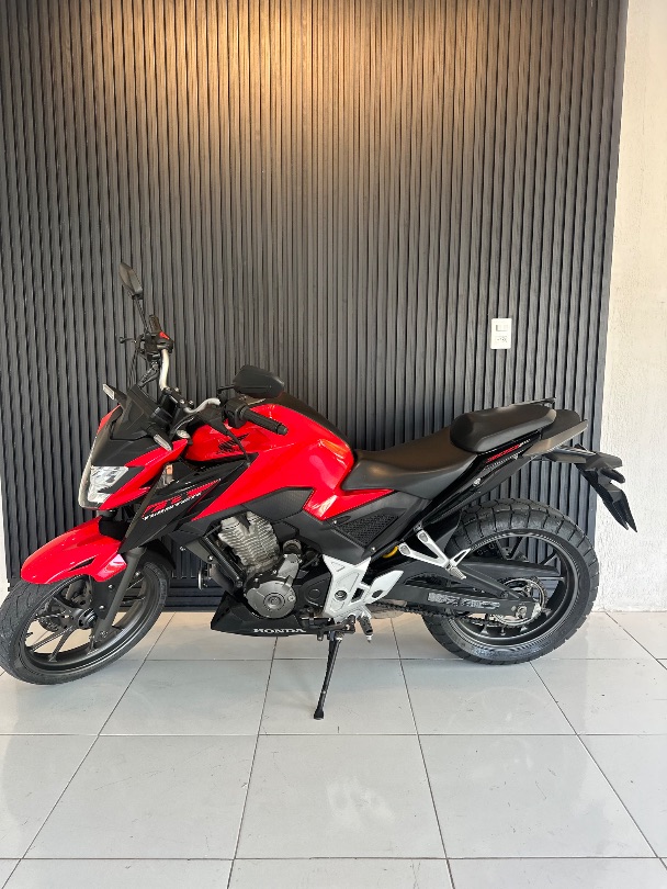Honda CB 300 CB300F TWISTER CBS 2023/2023 — foto 2