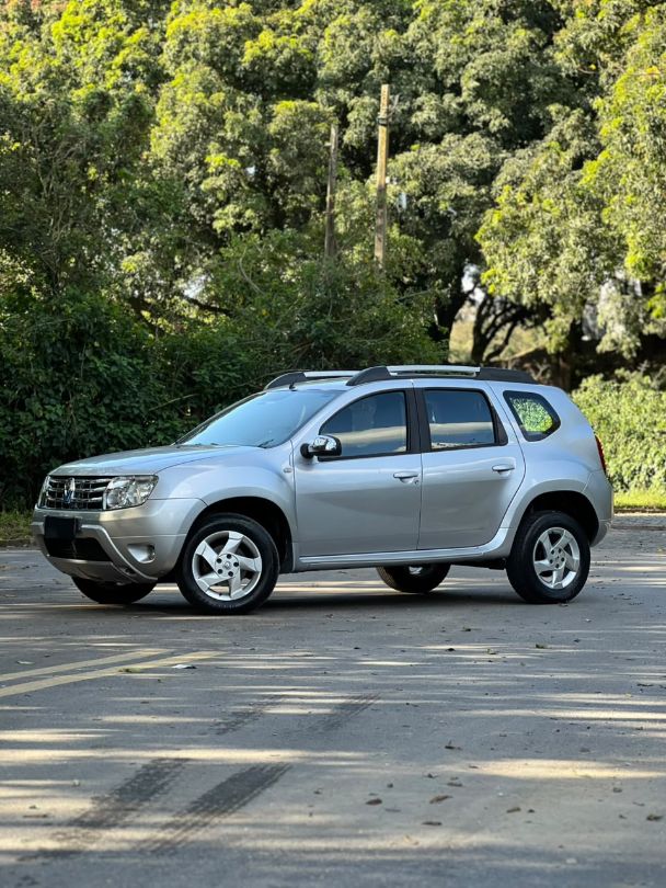 Renault DUSTER 16 D 4X2 2014