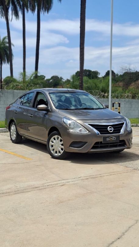 Nissan VERSA 10 2019