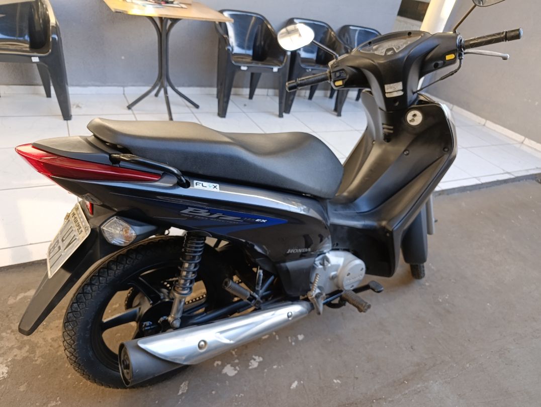 Honda BIZ 2011/2012 — foto 3