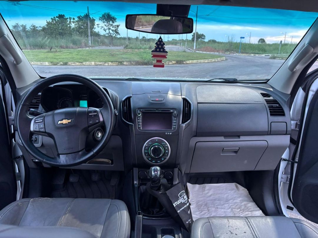 Chevrolet S10 LTZ FD2 2013/2014 — foto 3