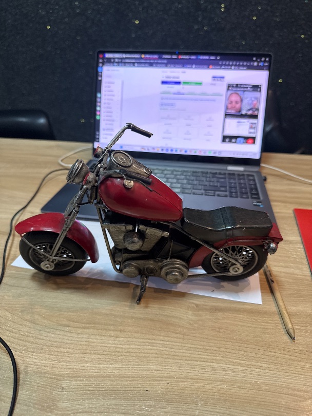 YAMAHA FLUO 2023/2024 — foto 3