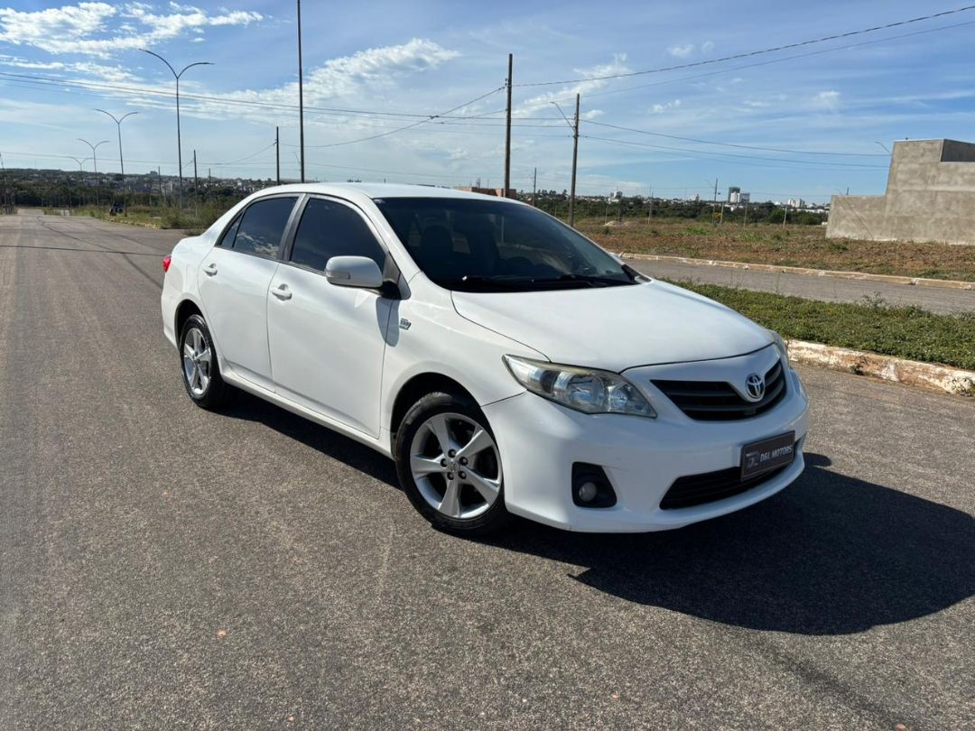 Toyota COROLLA 2013