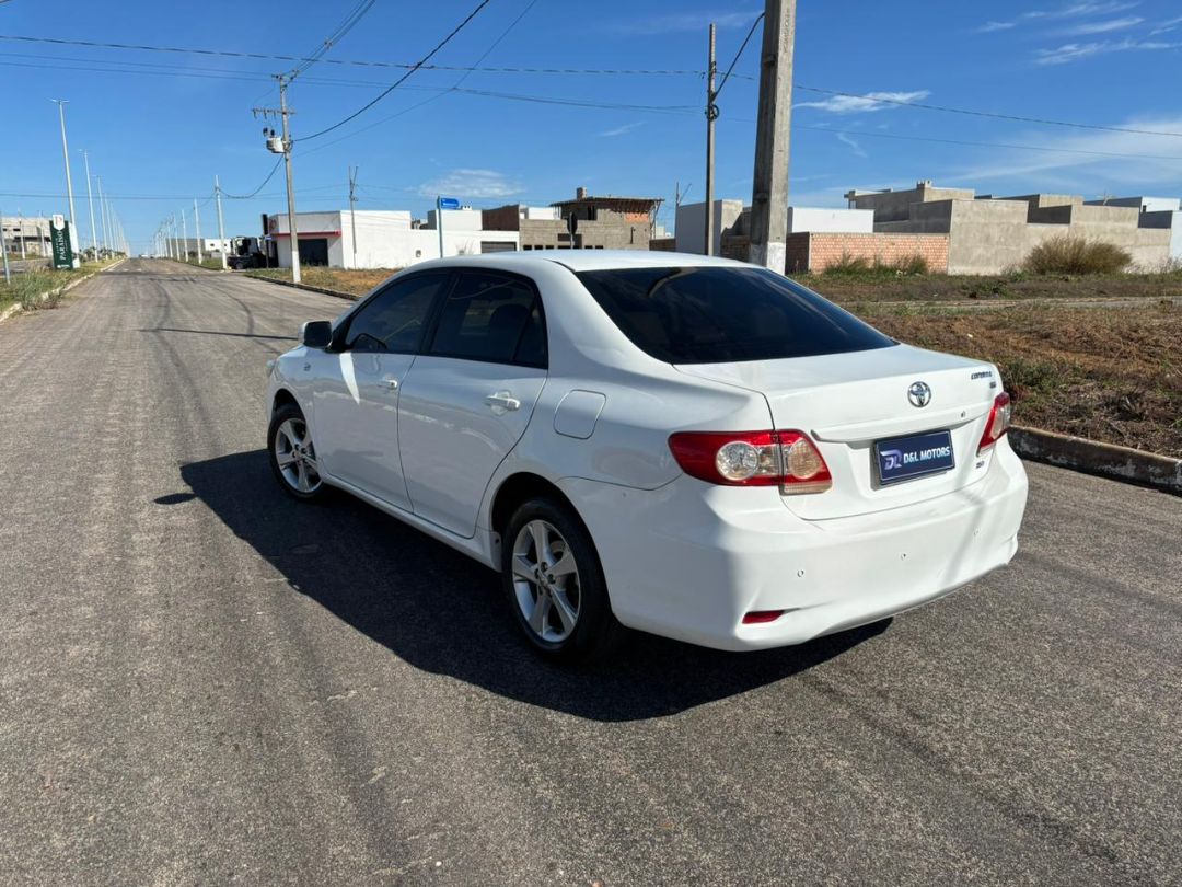 Toyota COROLLA 2012/2013 — foto 3