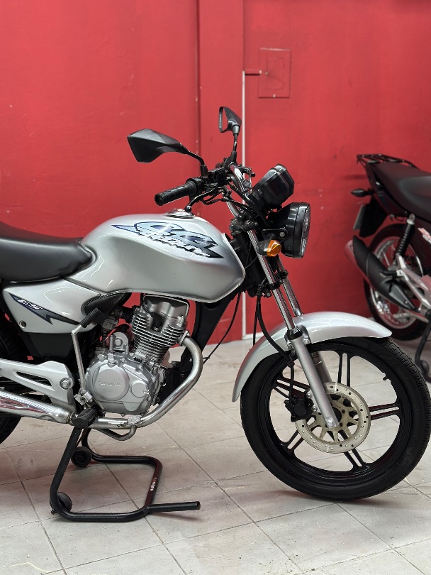 Honda CG 125 TITAN ES 2001/2002 — foto 2