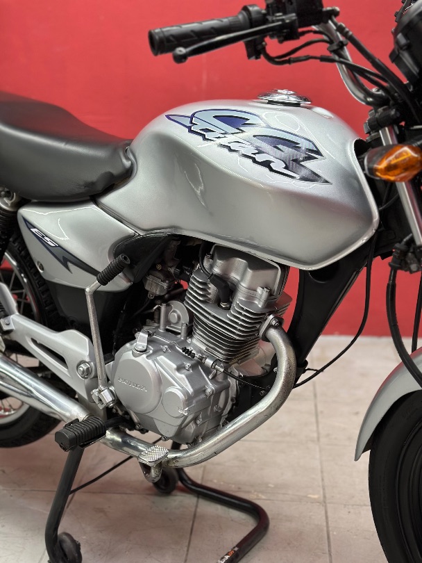 Honda CG 125 TITAN ES 2001/2002 — foto 4